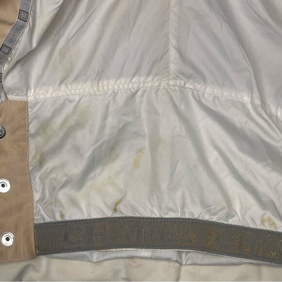 Vintage Chanel Two-Tone Cream/Ivory Quilted Ski Fall Winter Jacket Size 38 Italy - Picture 10 of 16